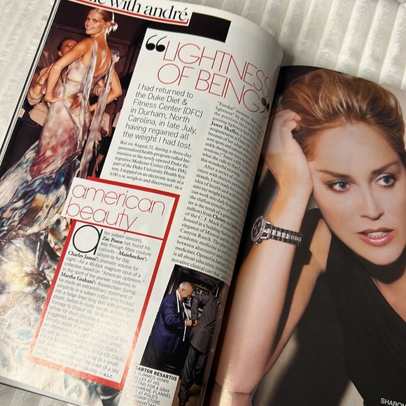 November 2007 Vintage Vogue Magazine - Jennifer Connelly Cover Collectible - Picture 13 of 16